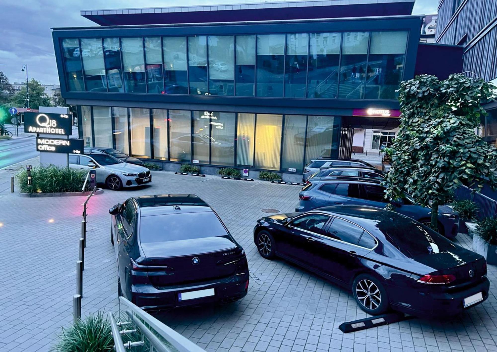 Q18 Aparthotel Bydgoszcz Kültér fotó